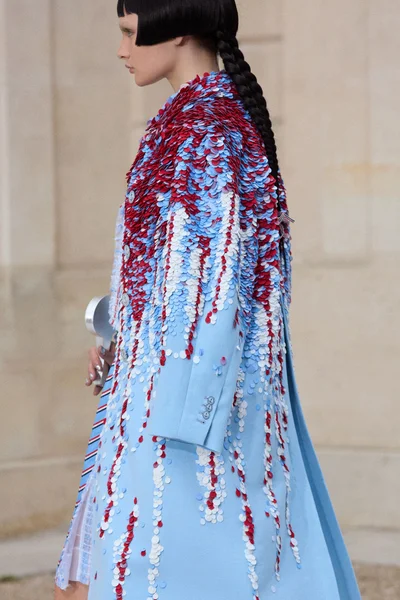 Look 94